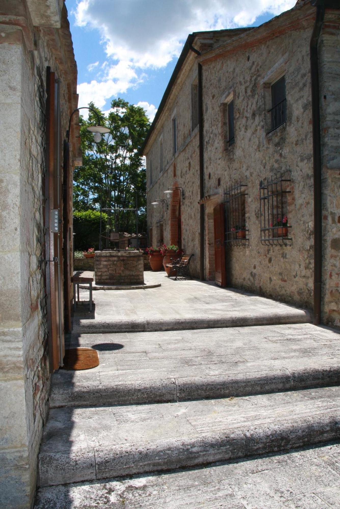 Podere La Chiusella B&B Раполано-Терме Экстерьер фото