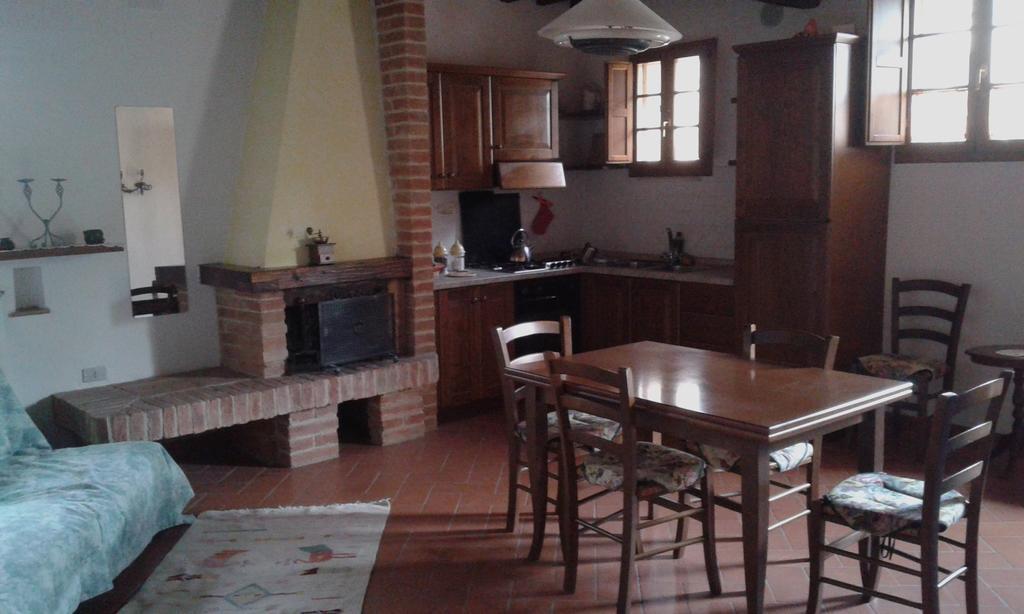 Podere La Chiusella B&B Раполано-Терме Экстерьер фото